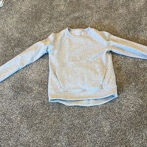 Lululemon gray long sleeve size either 2 or 4